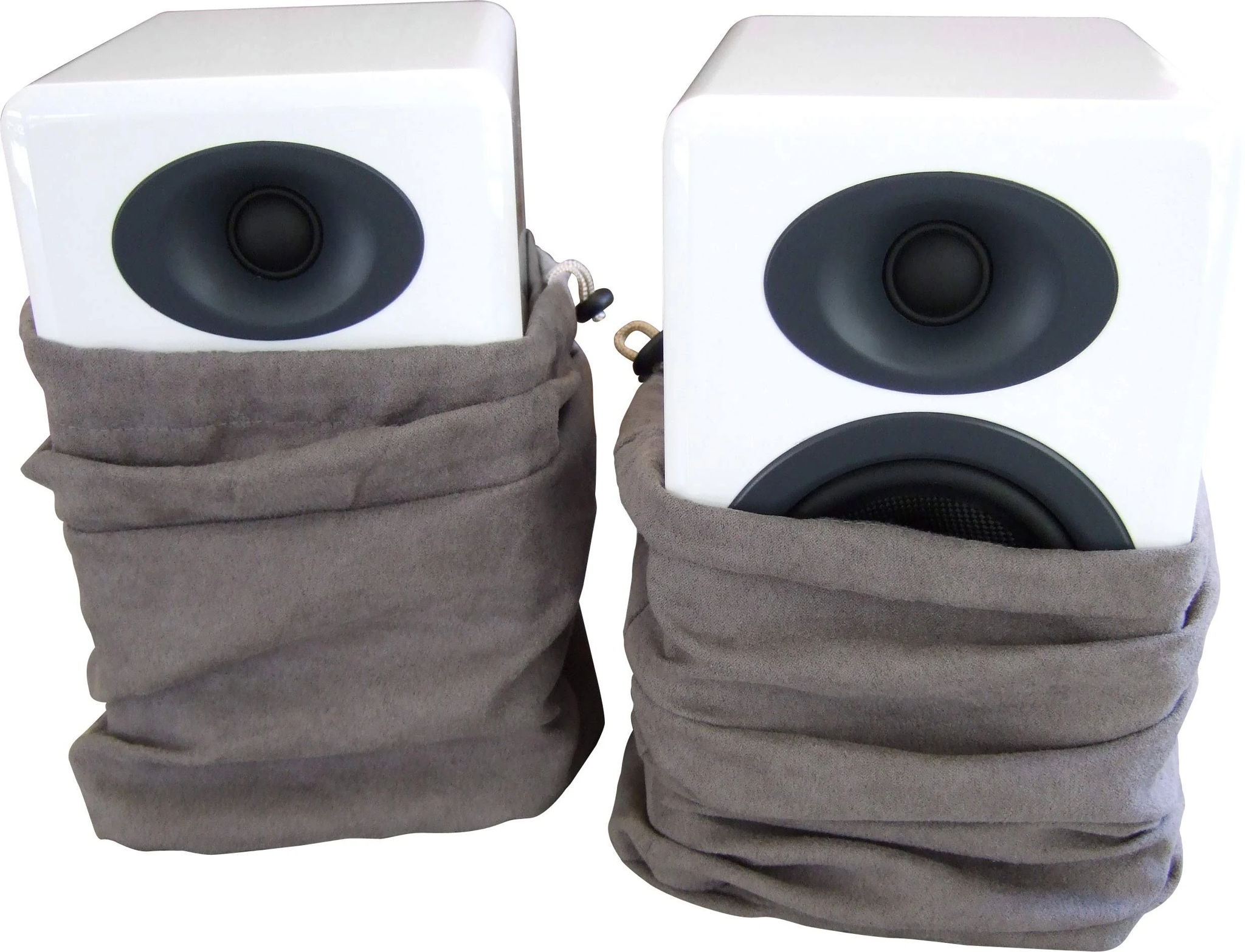 AUDIOENGINE P4 PASSIVE SPEAKERS - OPEN BOX  - WHITE 3