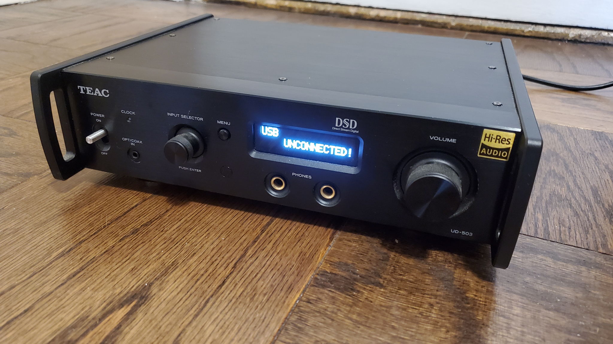 Teac UD-503-B w/ Remote, Balanced Cable, AC Cord 4