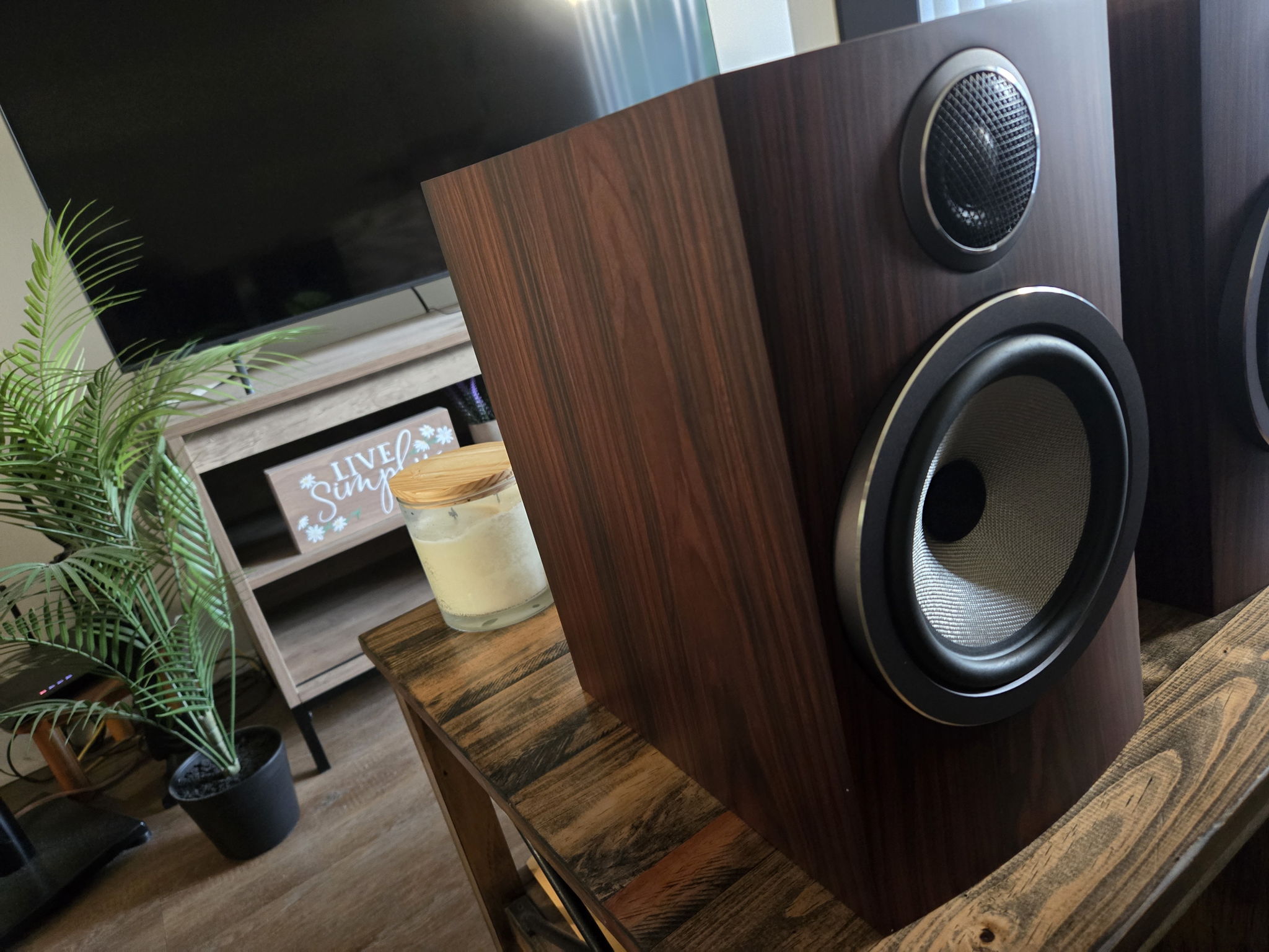 B&W (Bowers & Wilkins) 706 S3 4