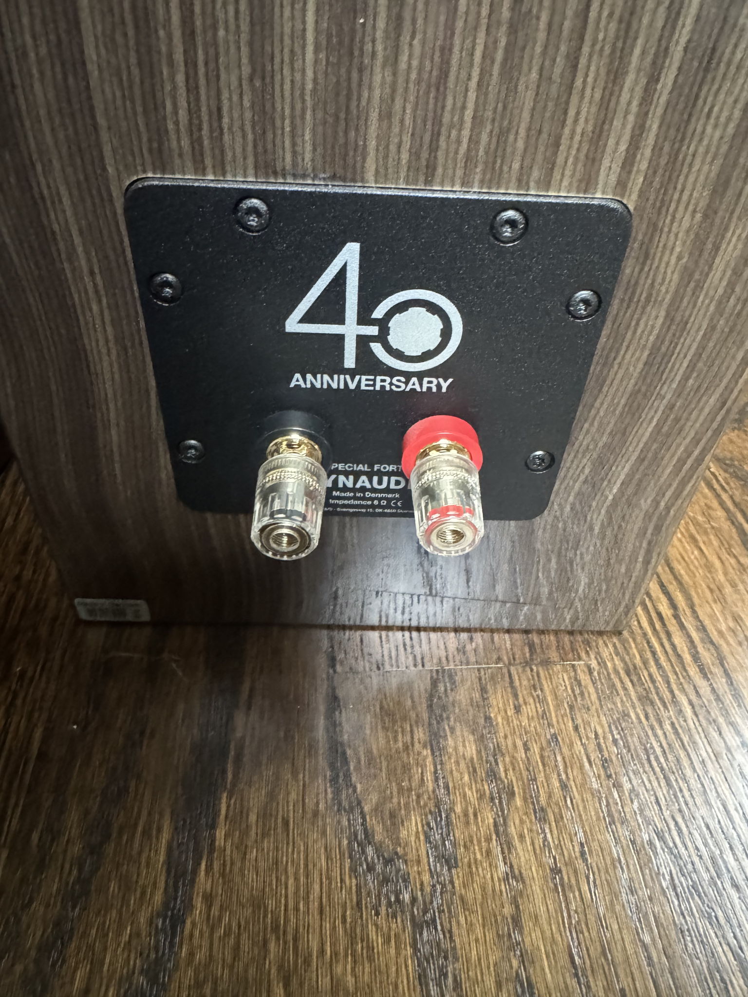 Dynaudio  Special 40 7