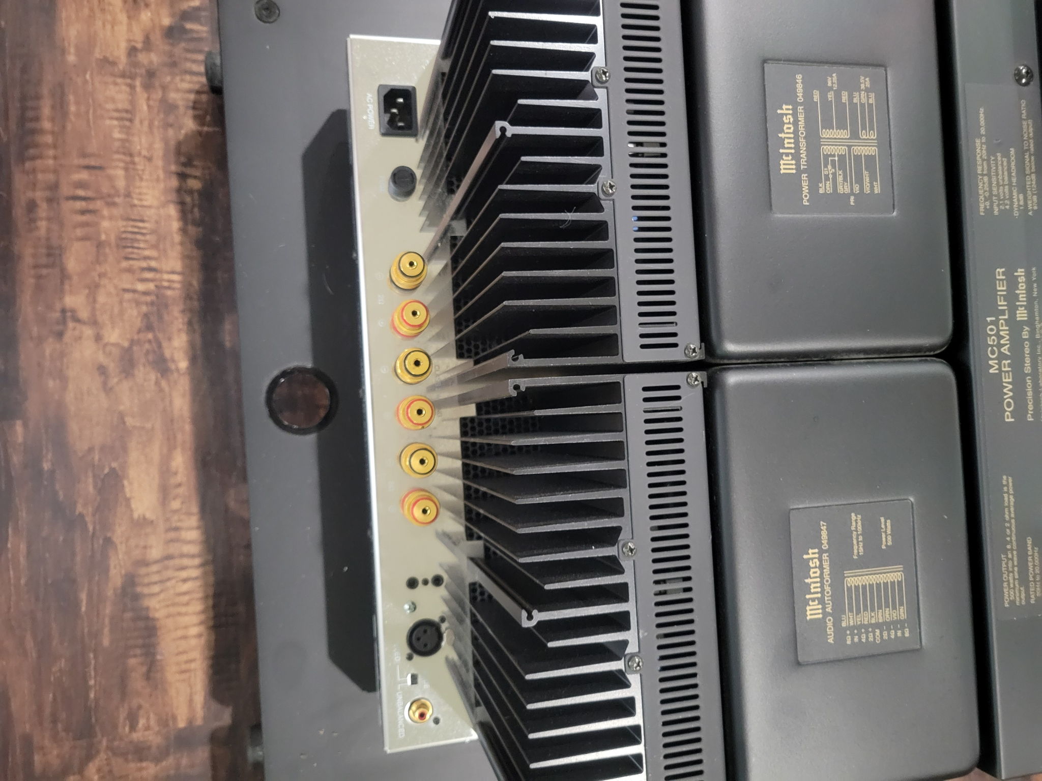 McIntosh MC501 500 Watt Monoblock Power Amplifiers 13
