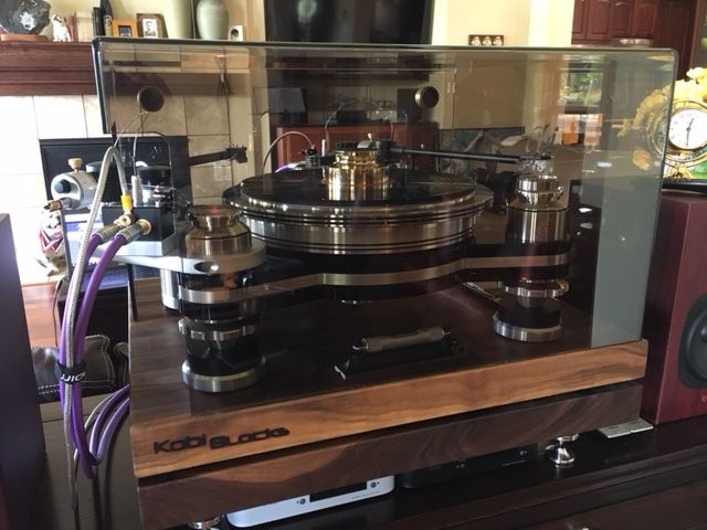 Vpi Prime, Vpi Classic, SME  & AMG Turntable Covers Tab... 7