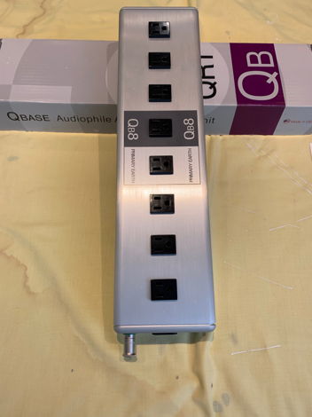 Nordost QBase QB8  Mk I Power Distributor