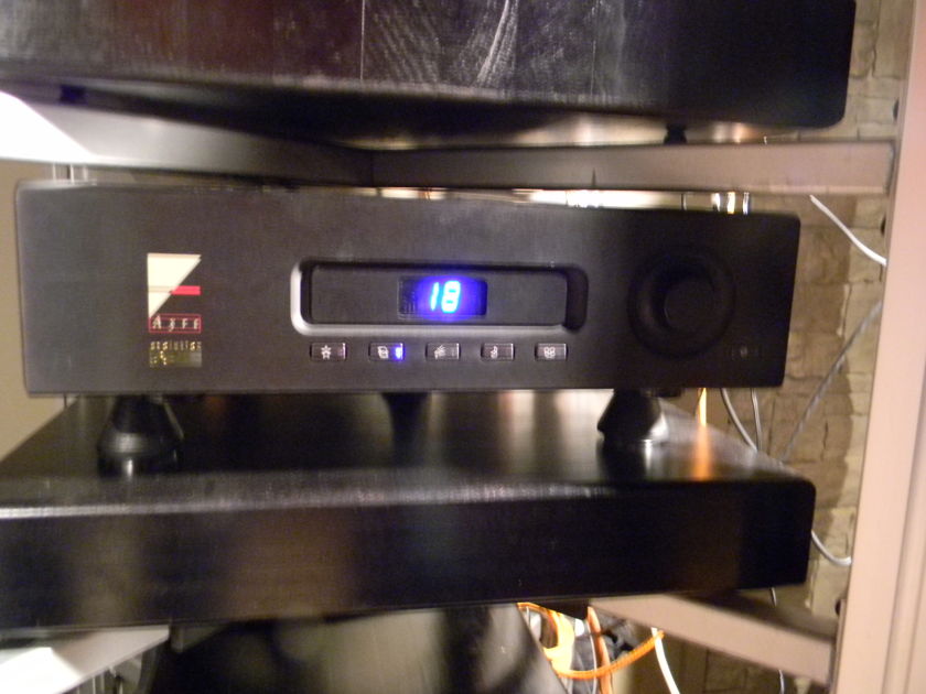 Ayre Acoustics K-5xe MP Black, backlit remote upgrade