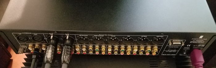 Parasound Halo P-7 Multi Channel Pre amplifier with Pho...