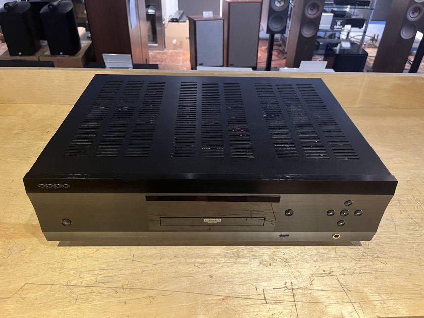 OPPO UDP-205 Ultra HD Blu-ray Disc Player w/ Remote & Box - Excellent!