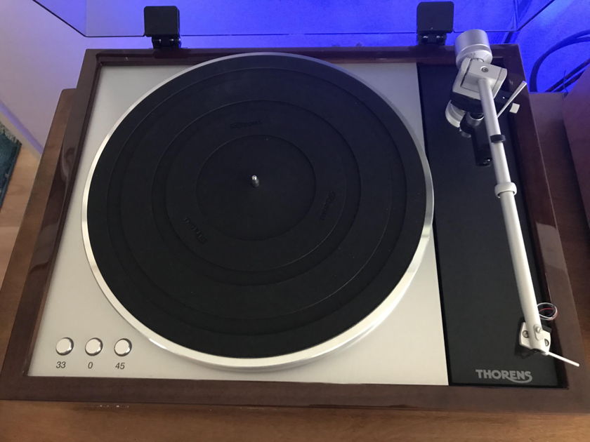 REDUCED: Thorens TD1600 Turntable