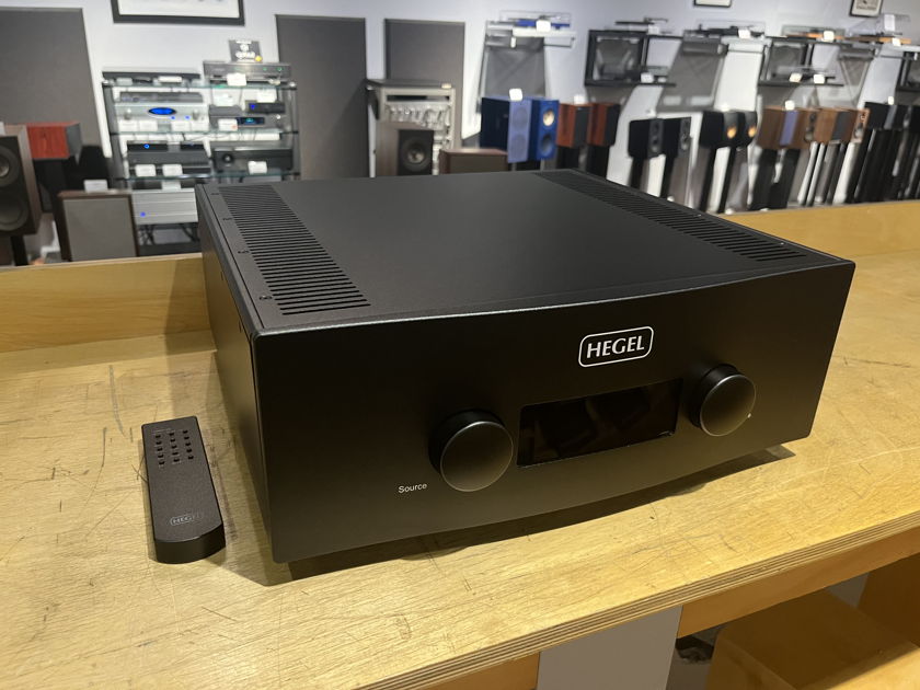 Hegel H590 Integrated Amp w/Built in DAC - 301 WPC Includes Remote, Manual & Box