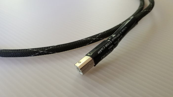 AnnaLyric Systems USB-1 1.0M USB Digital Cable