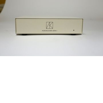 Iskra1 by Audiokultura, MM/MC Phono Stage, Oyster White...