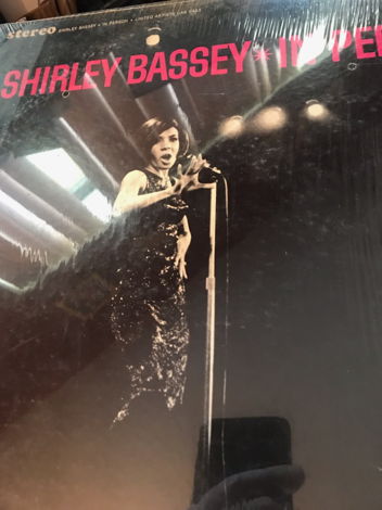 SHIRLEY BASSEY IN PERSON SHIRLEY BASSEY IN PERSON