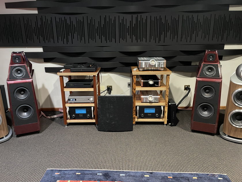 Wilson Audio Alexia 2, Titan Red, Reviewers Pair! Certified Authentic Never Titled, Trades Considered