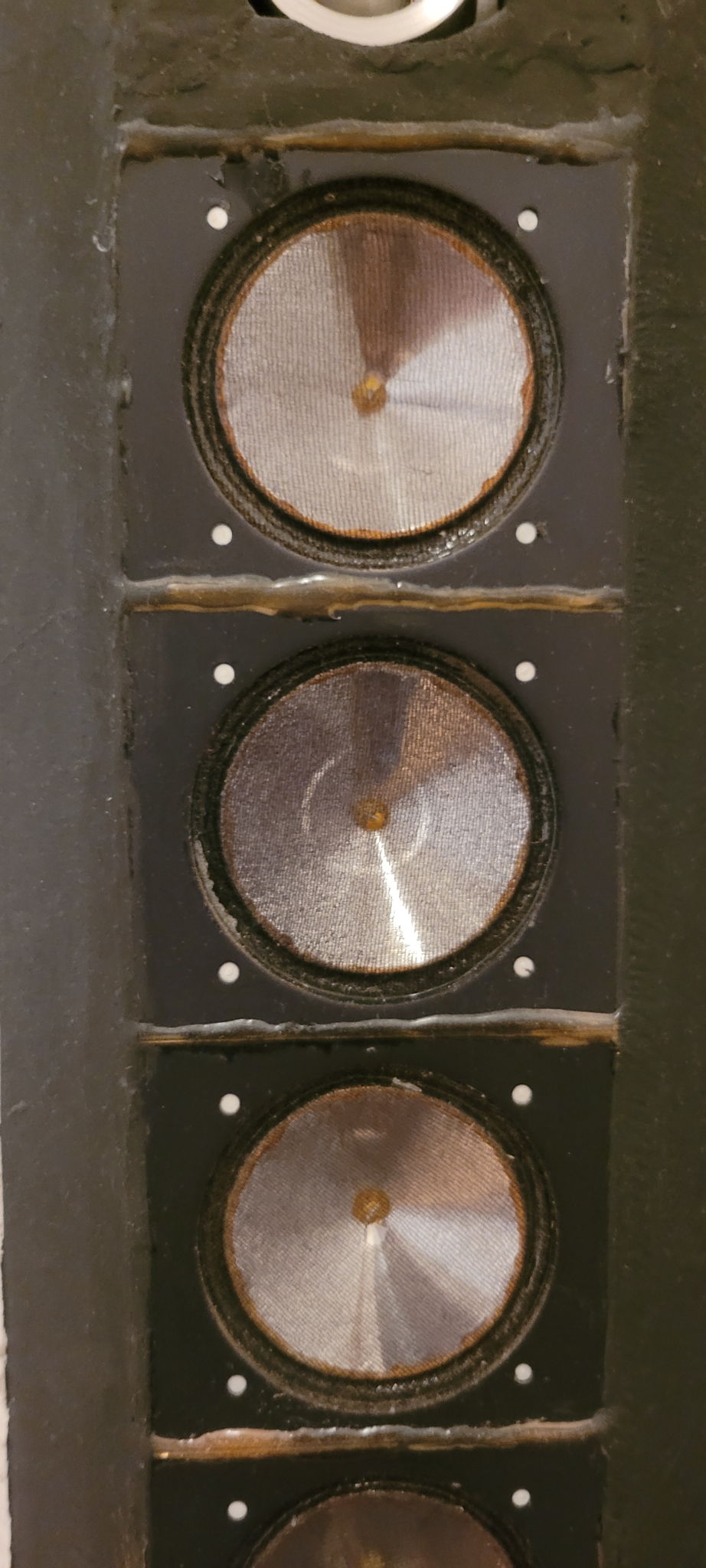 unknown speaker unit - help identify