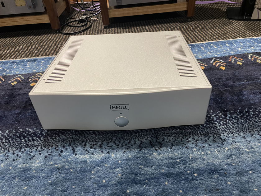 Hegel H20 Power Amplifier in Silver For Sale Audiogon
