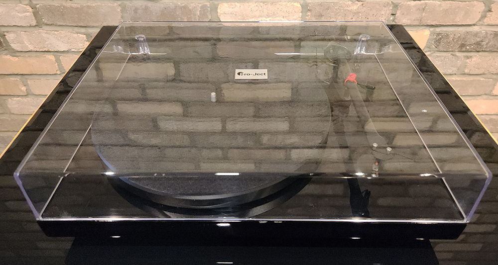 Pro-Ject Debut lll Phono SB in Gloss Black w/ Ortofon O... 3