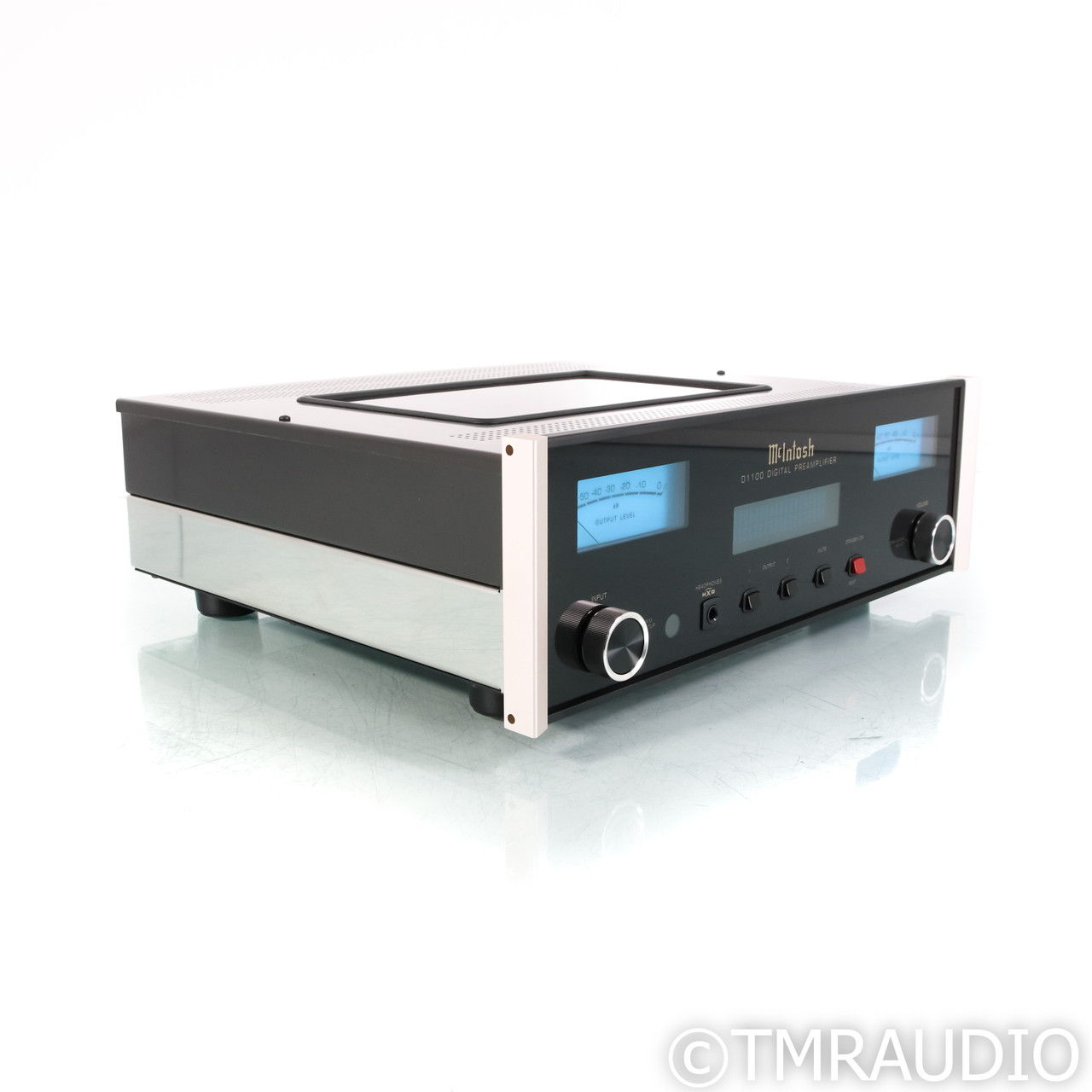 McIntosh D1100 Digital Preamplifier & DAC (69534) 3