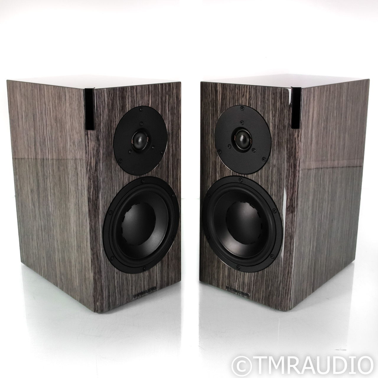 Dynaudio Focus 20 XD Powered Speakers Bookshelf Speaker...