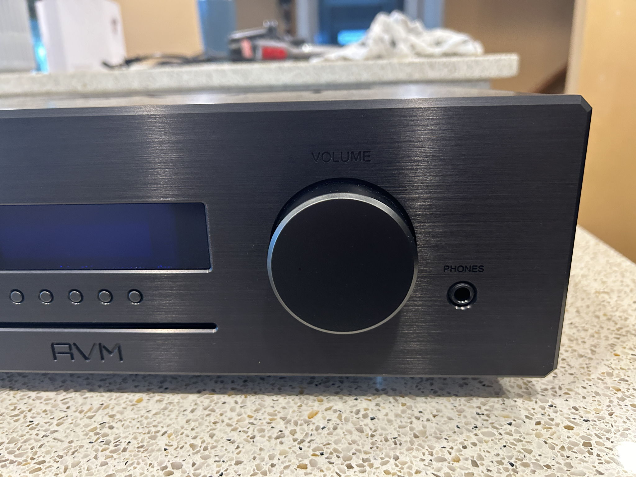 AVM Audio Ovation CS 8.3 Black Edition All-In-One Strea... 11