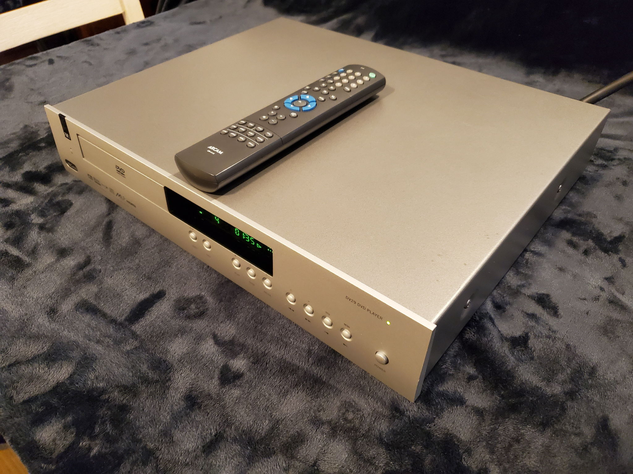 Arcam DV29 ($3250) REFERENCE CLASS disc player($3250 re... 8