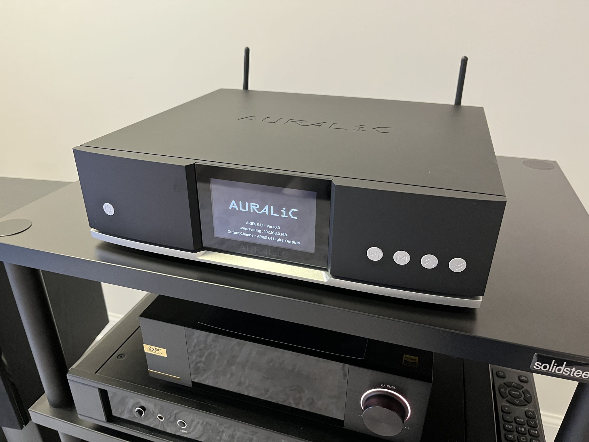 Auralic Aries G1.1 Streaming Transporter 2