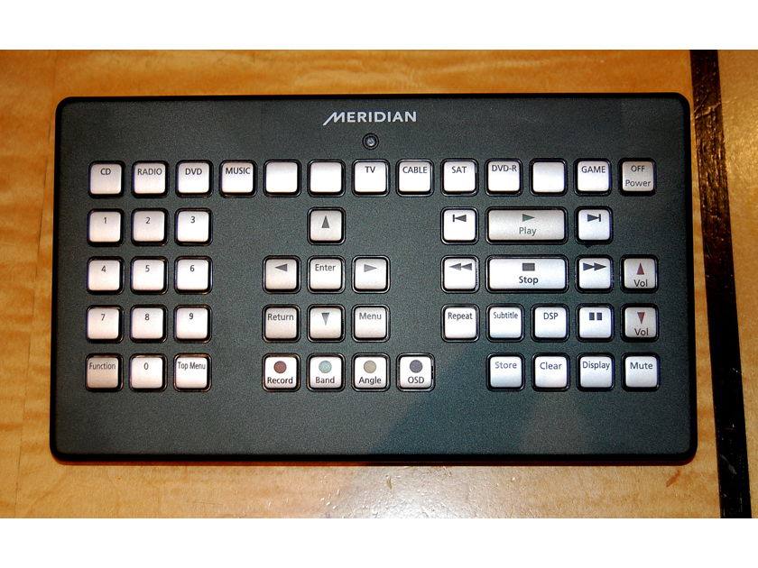 Meridian 861 v4 Surround sound Processor/preamp