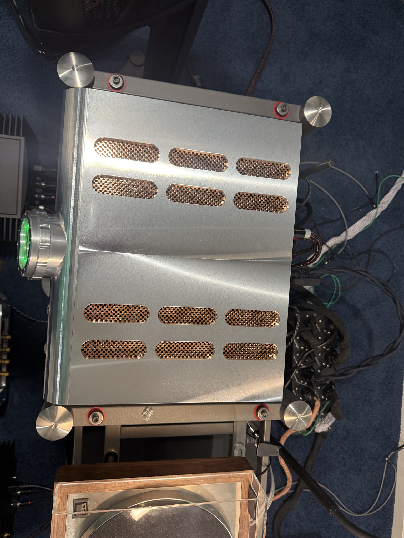 Dan D'Agostino Momentum Preamplifier Upgraded To HD 6