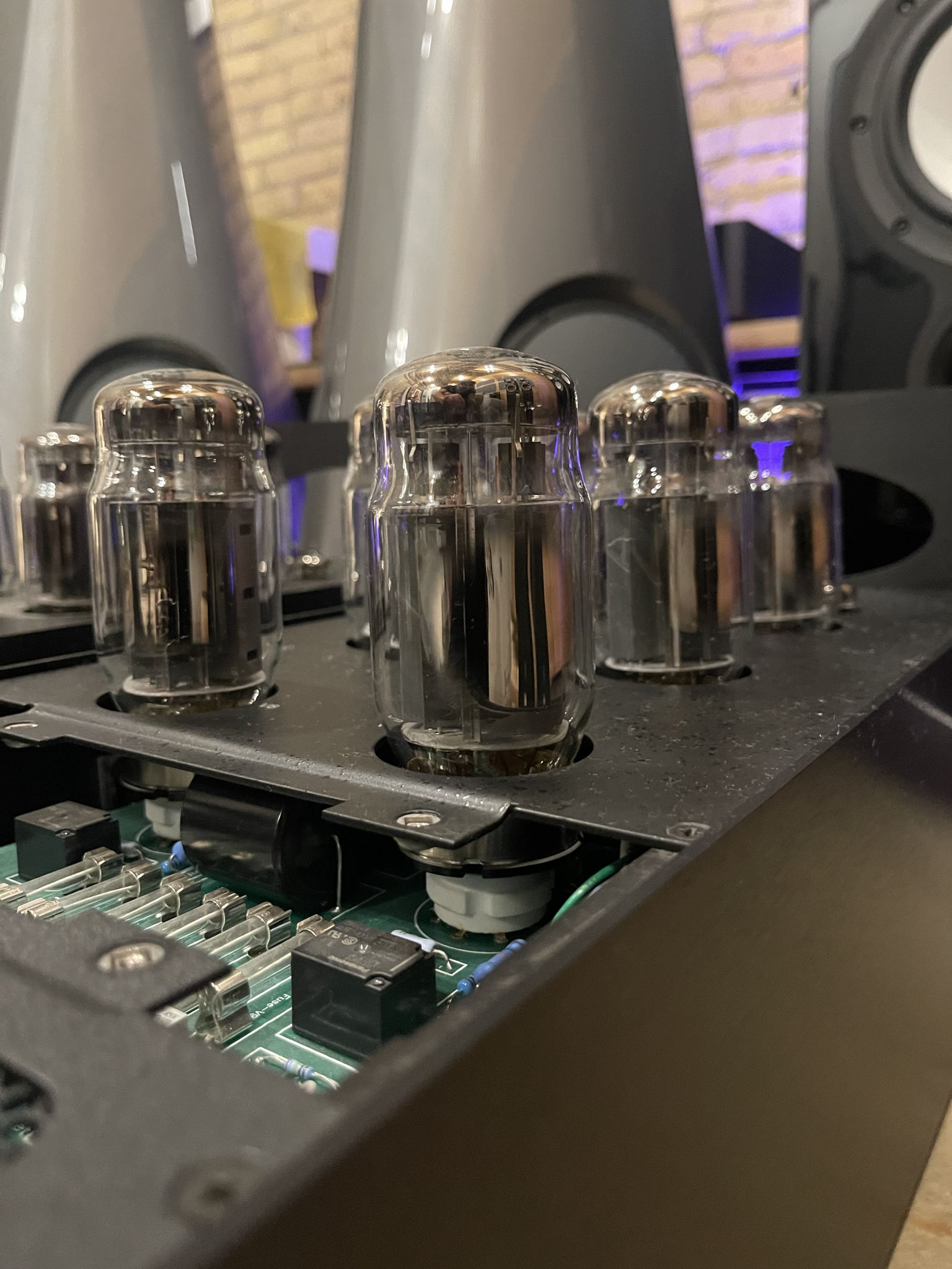 Rogue Audio Apollo DARK 4