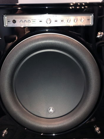 JL Audio Fathom f113 Subwoofer In Fantastic Condition