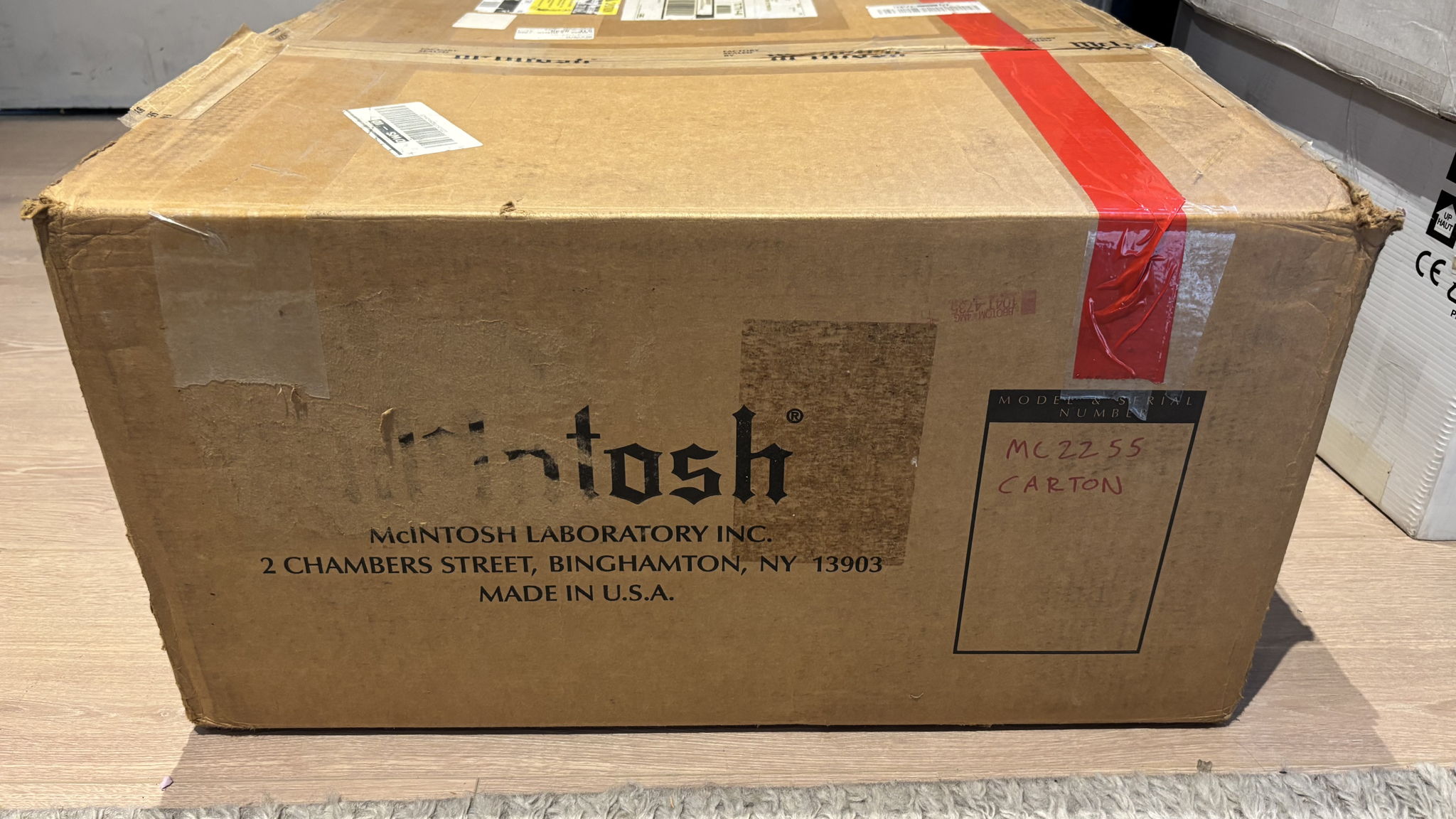 McIntosh MC2255 2-Channel Solid State Stereo Power Ampl... 17