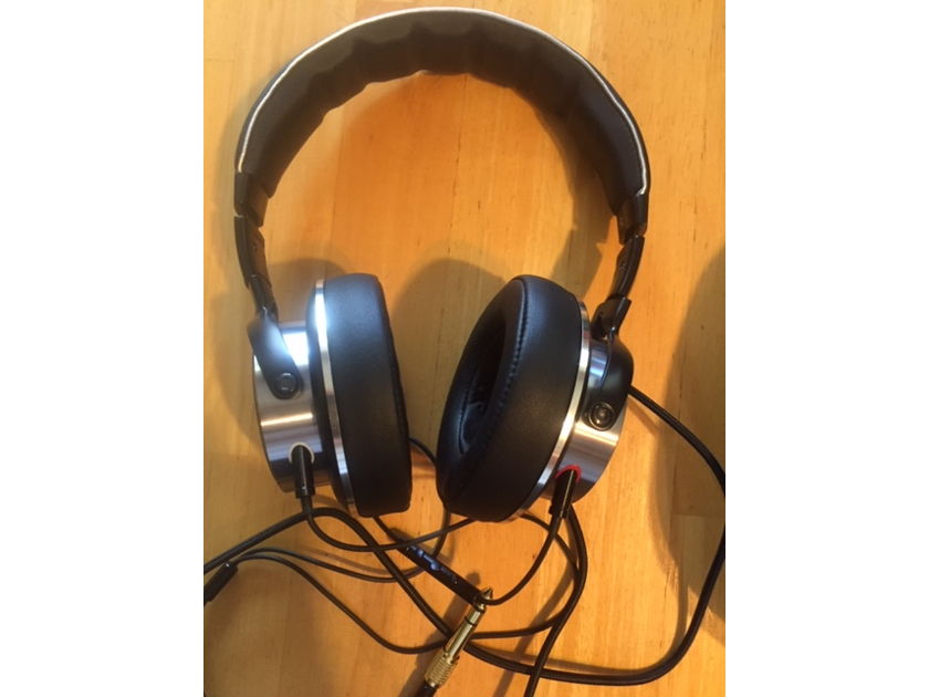 1More Triple-Driver Over-Ear Headphones