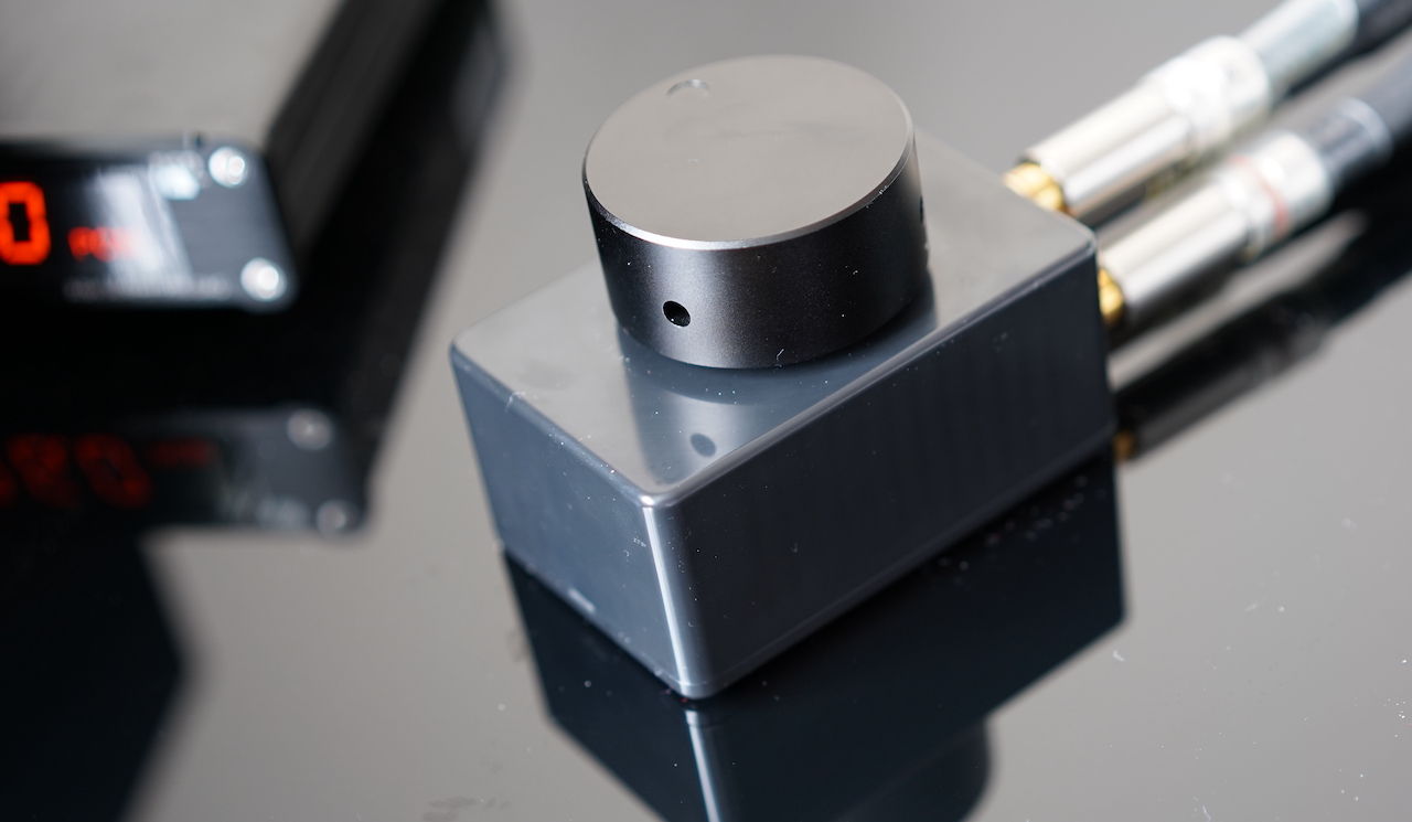 Simple volume control