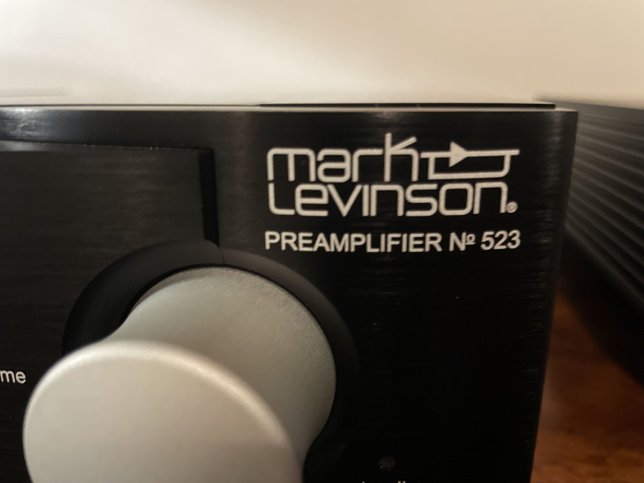 Mark Levinson No. 523 Stereo Preamp  **Trade-in** 2