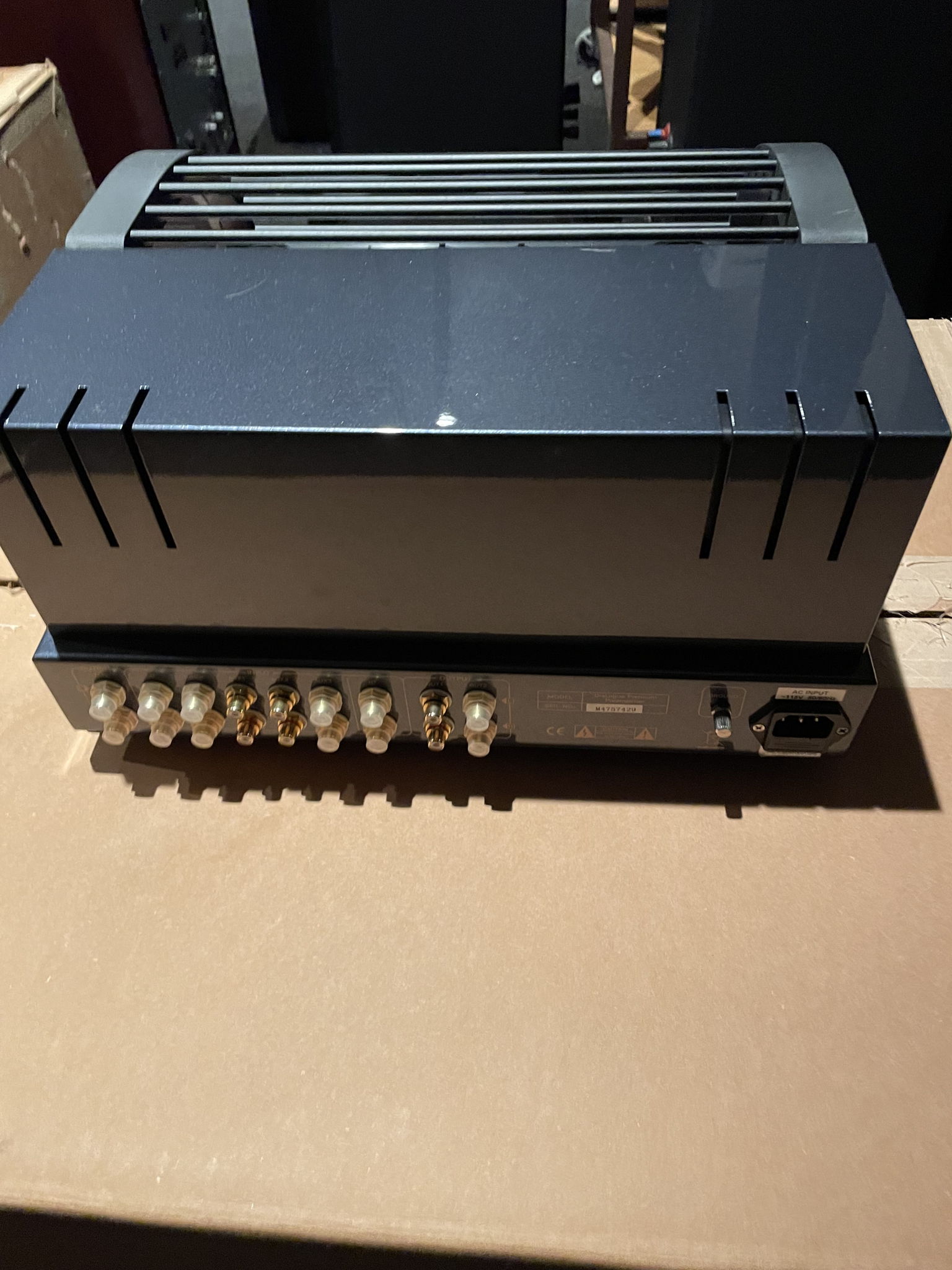 PrimaLuna Dialogue premium preamplifier 4