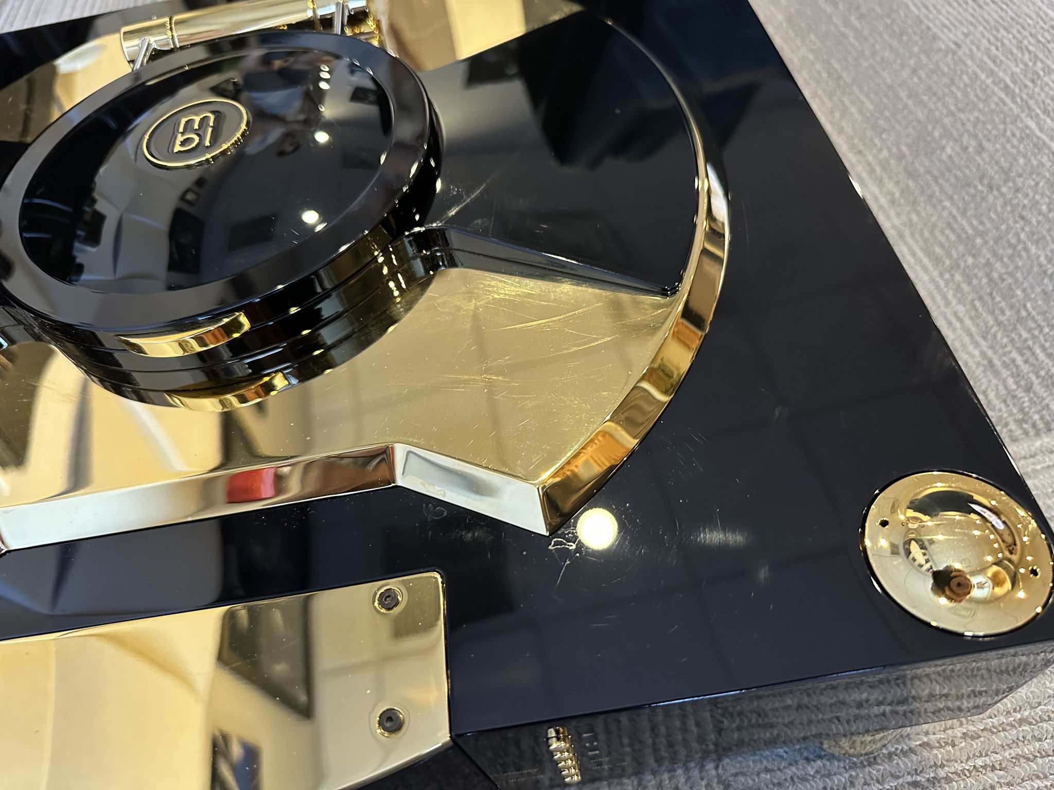 MBL 1621 A CD Transport (Black/Gold) 8