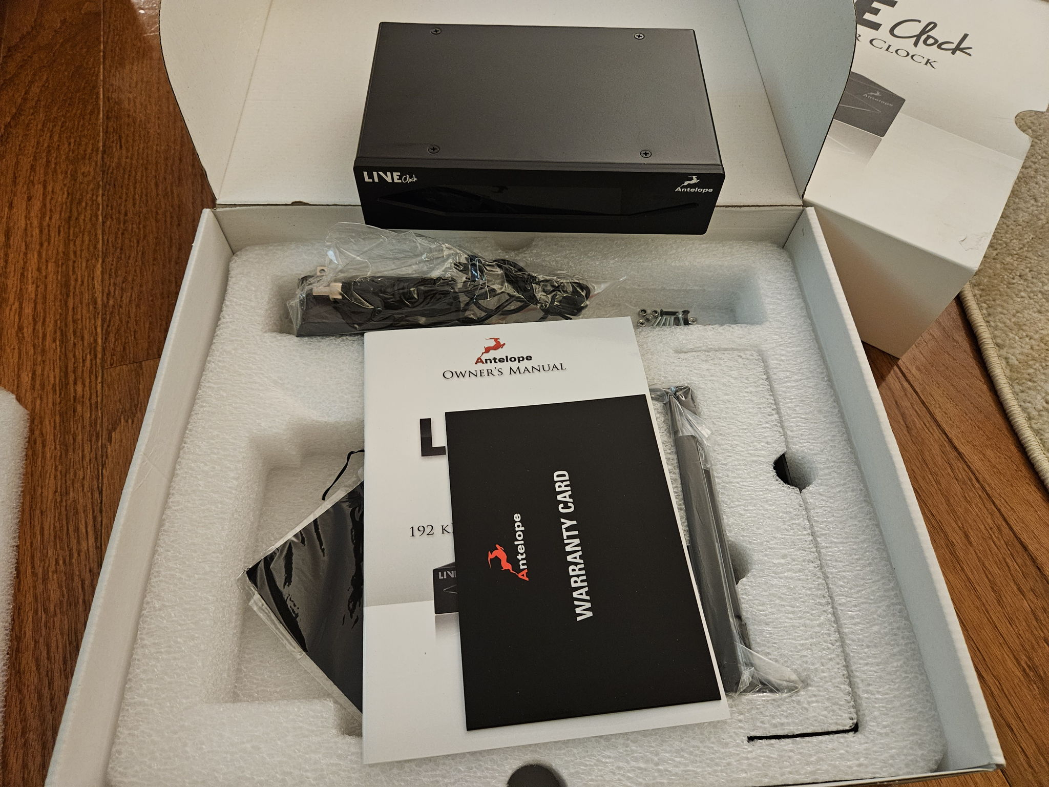 Antelope Master Clock Liveclock Live Clock Opened box 6