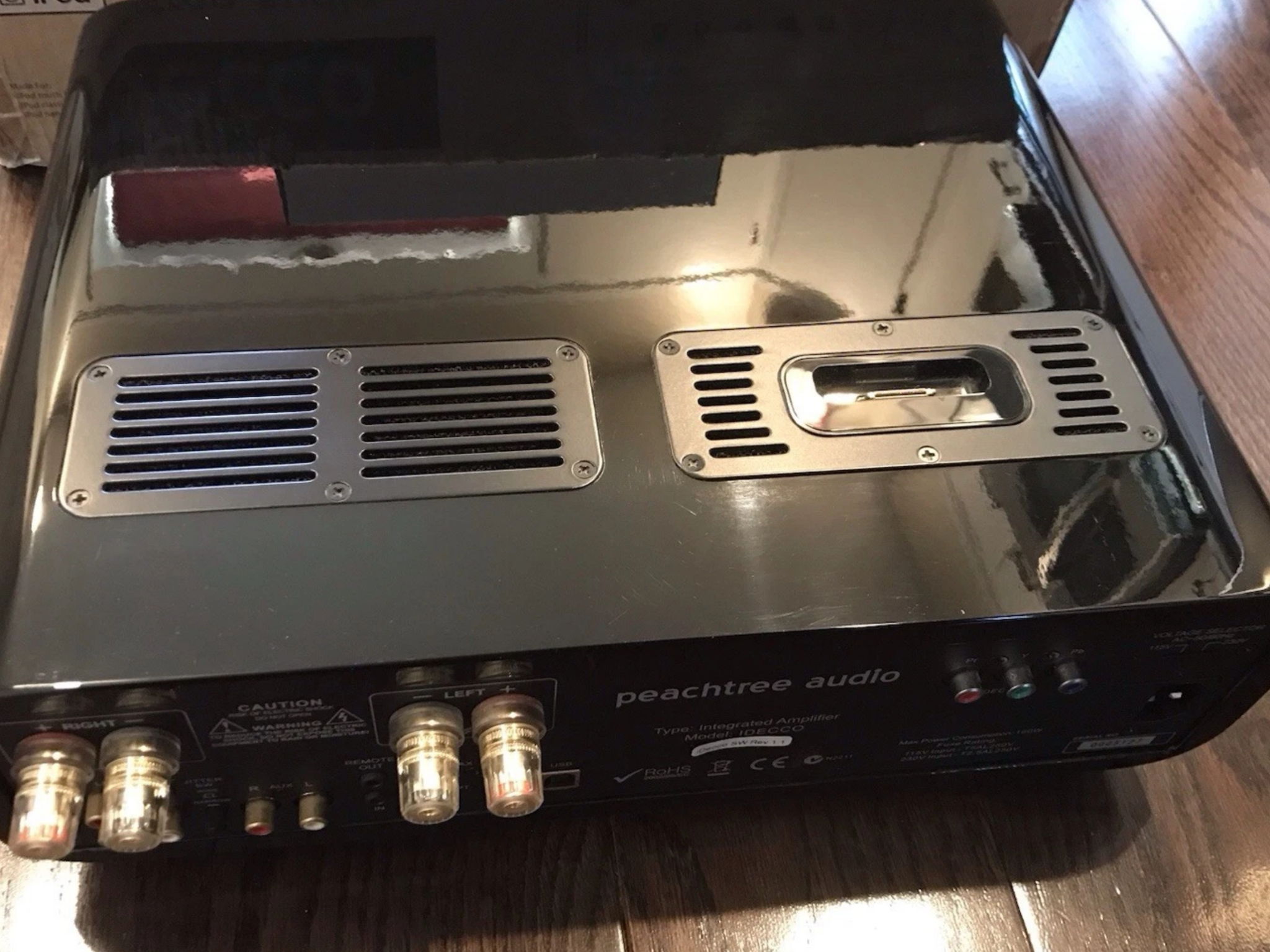 Peachtree IDecco Integrated Amp witn Dac 5