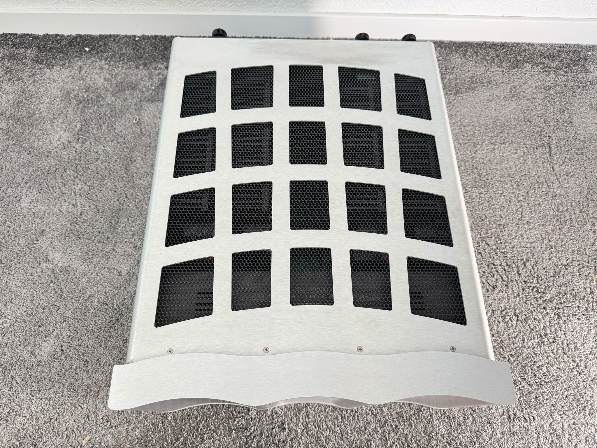 Theta Digital Dreadnaught II 5 channel power amplifier 4