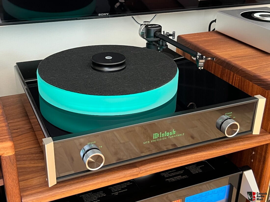 McIntosh MT5 Turntable in mint condition 2