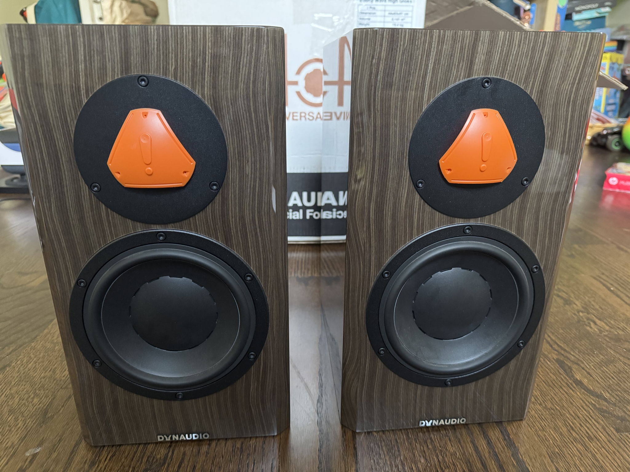 Dynaudio  Special 40