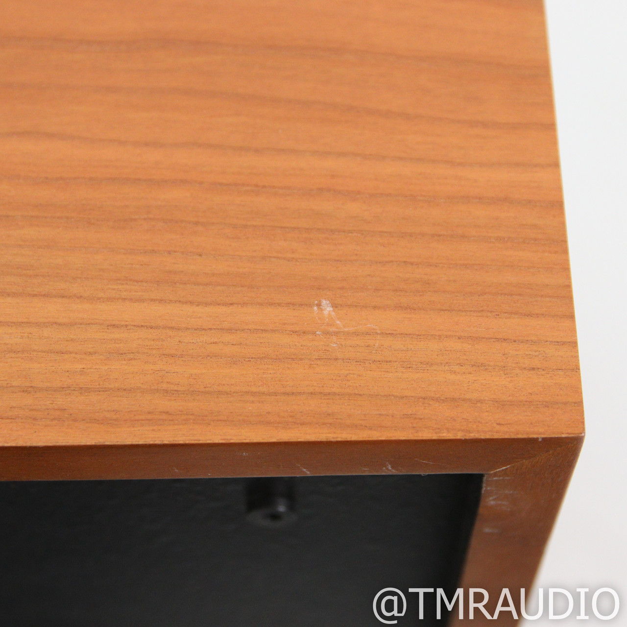 Klipsch Heresy IV Floorstanding Speakers; Natural Cherr... 11