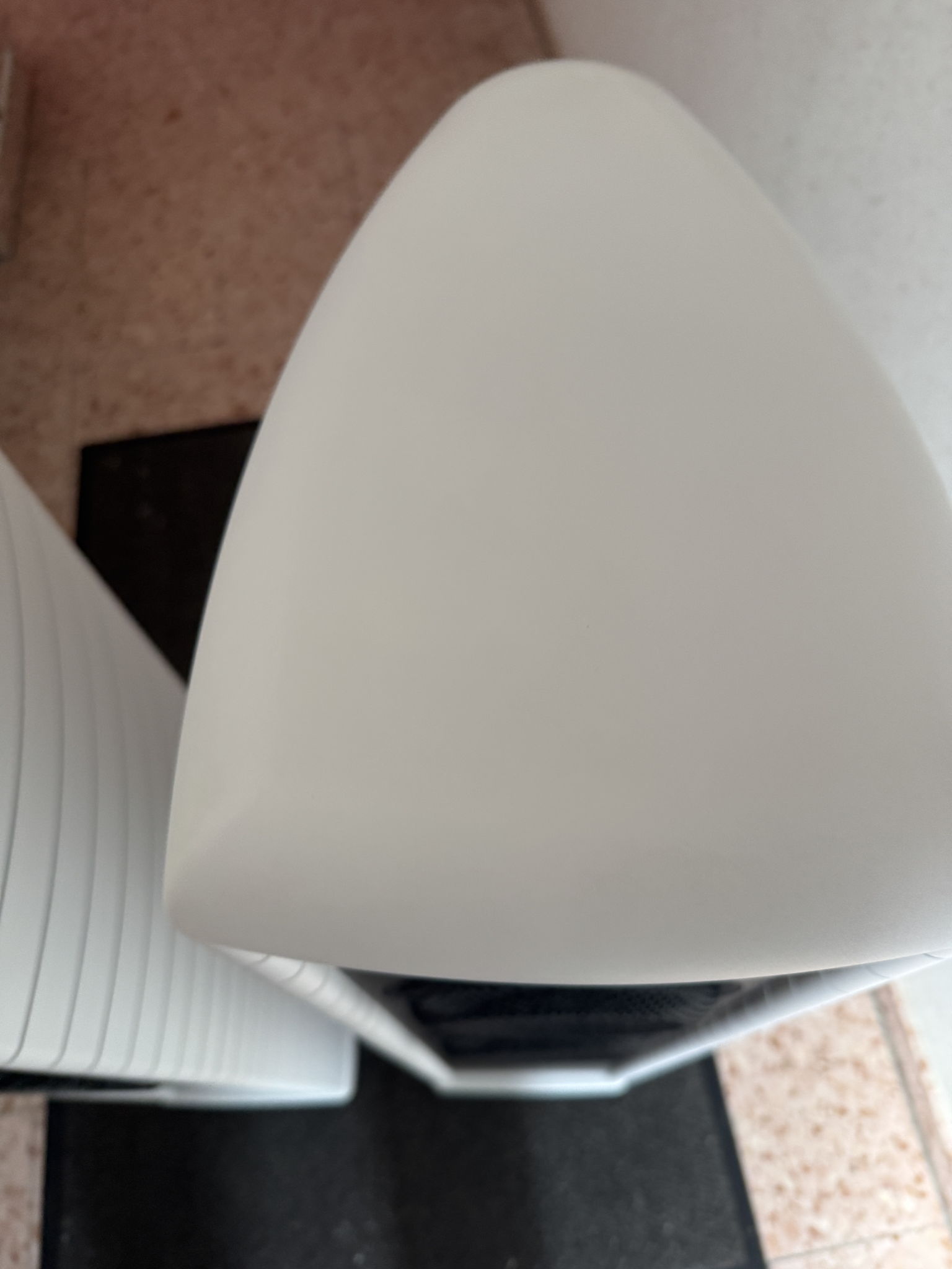 Gauder Akustik DARC 80 speakers in white-silver 2