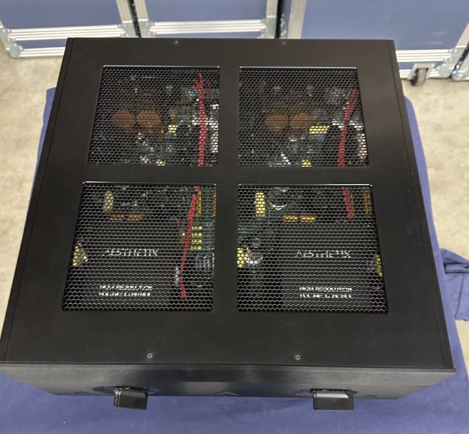 Aesthetix IO Eclipse Phono/Preamp w/ Dual Power Supplie... 2