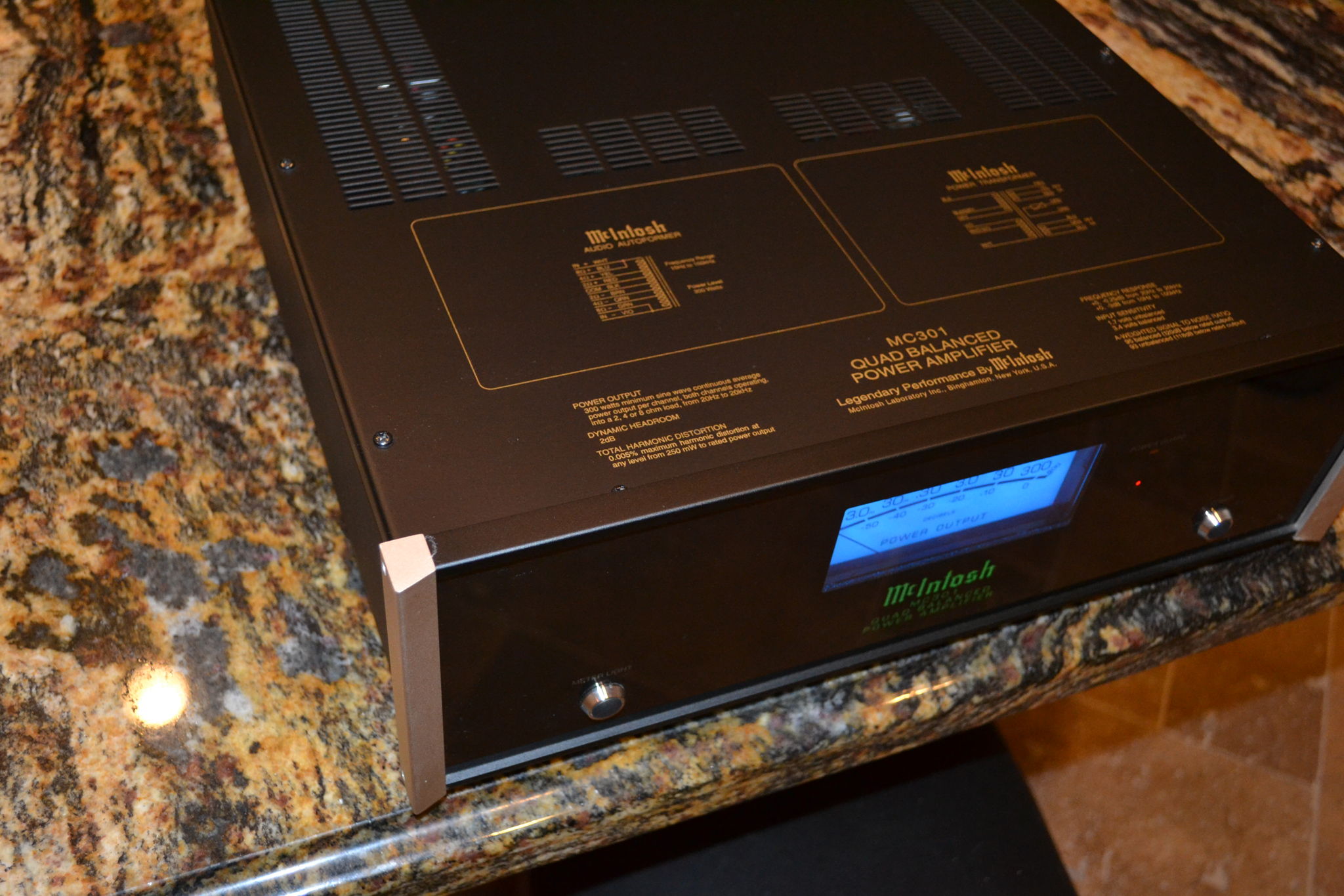 McIntosh MC301 Mono Amplifier 2