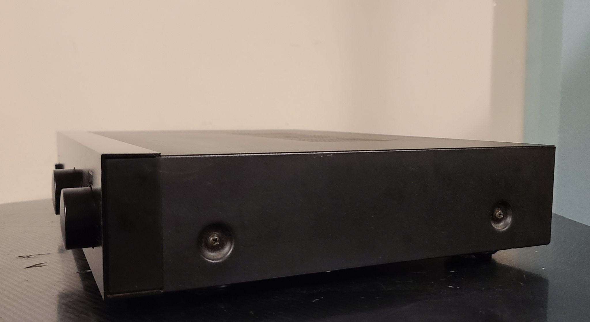 Nakamichi  IA-3s Integrated Amplifier. 4