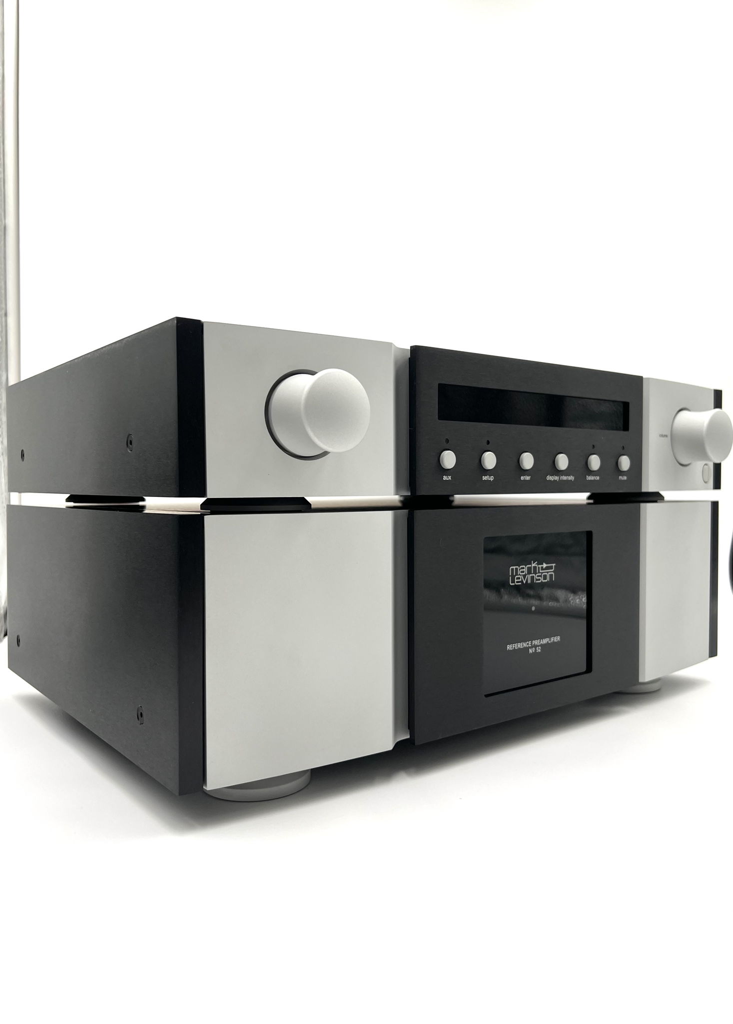 Mark Levinson No 52 4