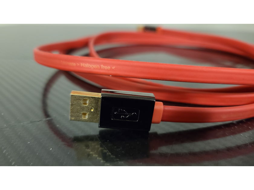 van den Hul USB Ultimate Cable. 2 Meters.