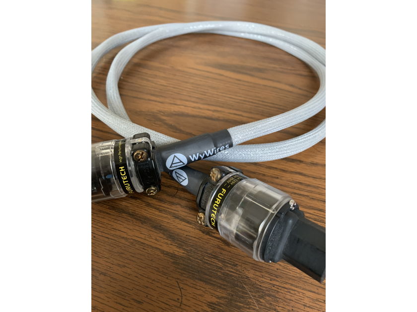 WyWires, LLC Silver Series Juice HC Power Cord