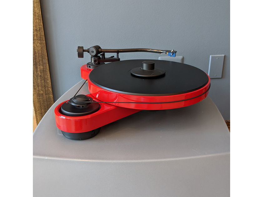 Pro-Ject RPM 3 Carbon Turntable in Red Gloss Finish