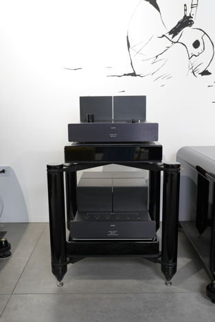 Pair of Critical Mass Systems MAXXUM Racks For Sale | Audiogon