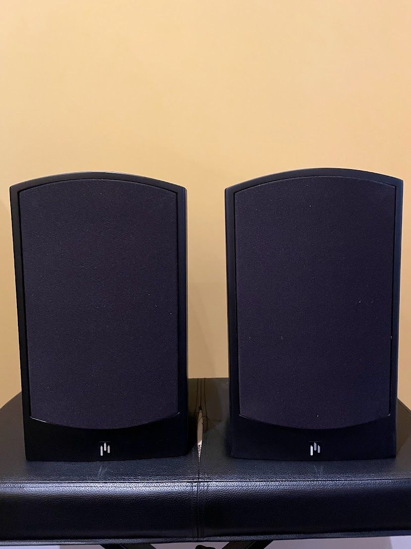 Aperion Audio Verus Grand Bookshelf Speakers - Piano Bl...